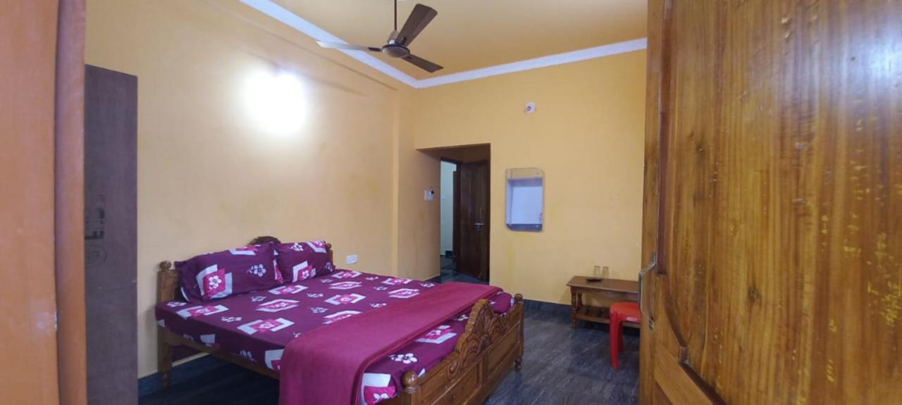 Goroomgo Neelachal Holiday Nibasa Puri Near Sea Beach Area - Perfect Location With Excellent Service Awarded 外观 照片